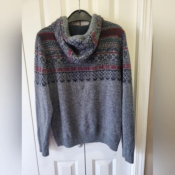 TOKYO LAUNDRY Size Large Gray, Red, Black Design Sweater - Picture 4 of 4